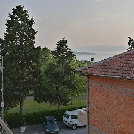 بيت ضيافة Ivet Guest - *