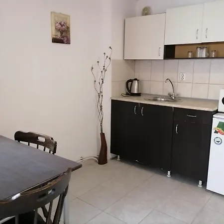 بيت ضيافة Ivet Guest - ابزور