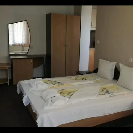 ゲストハウス Ivet Guest -