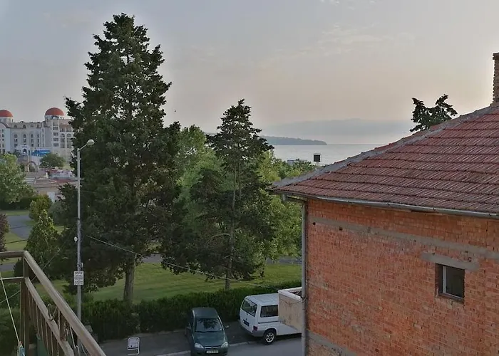 Gasthof Ivet Guest - *