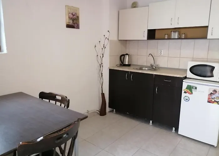 بيت ضيافة Ivet Guest - ابزور