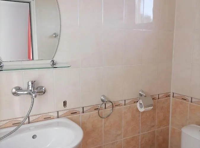 Gasthof Ivet Guest - *